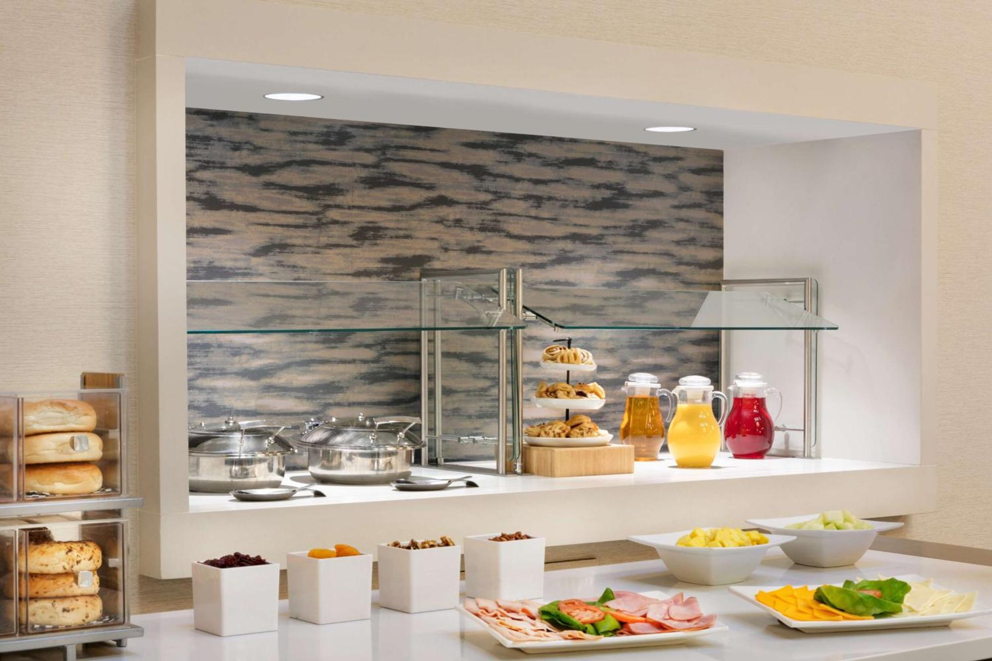 Hilton Форт Коллинс Экстерьер фото